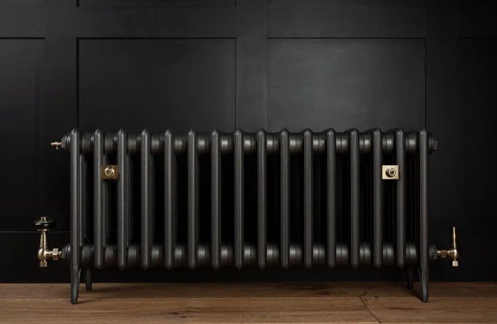 Чавунний радіатор Warm Well Classic M 300 (на ніжках)
